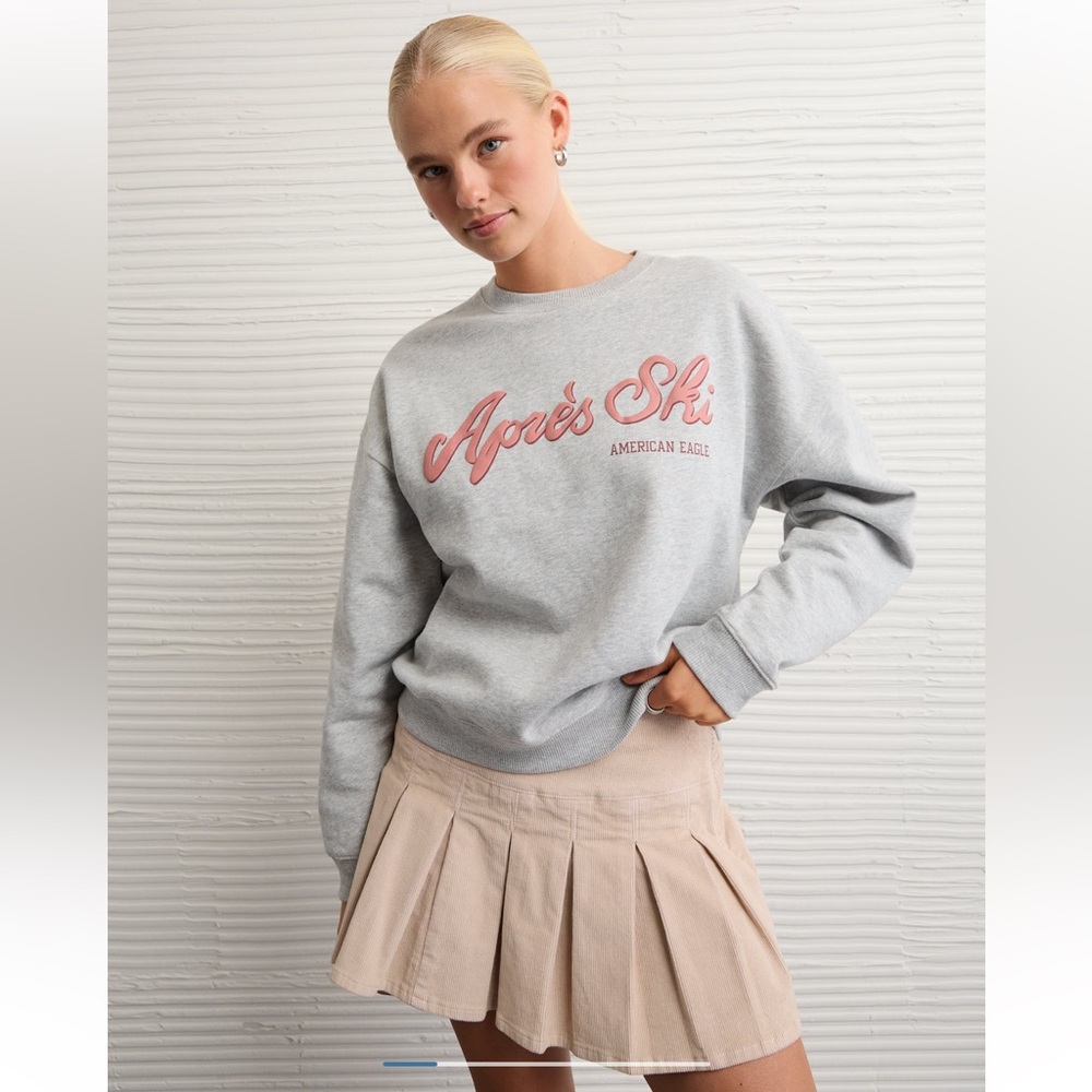 🩶 American Eagle Relaxed Sweatshirt ✨